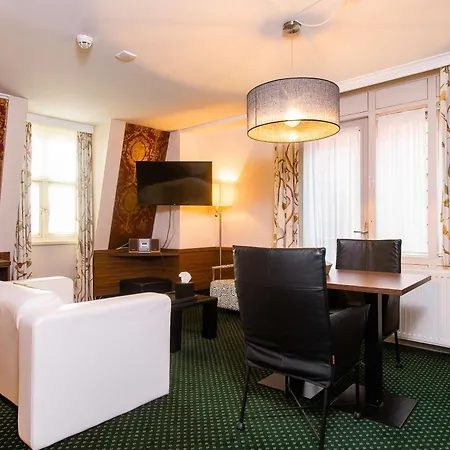 Hotel Golden Tulip 4*