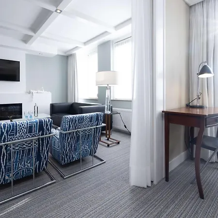 Hotel Golden Tulip 4*