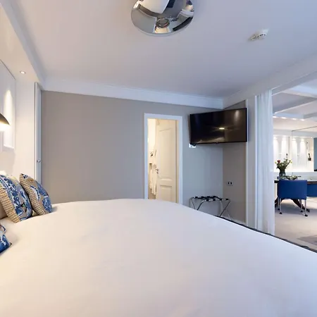 Golden Tulip Отель 4*