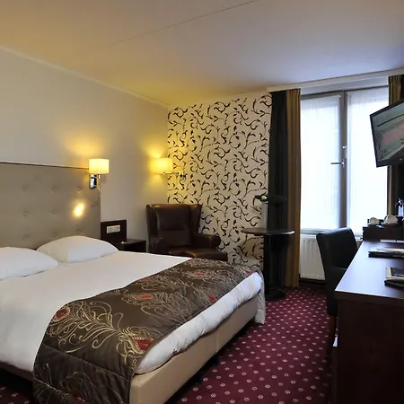 Golden Tulip Hotel