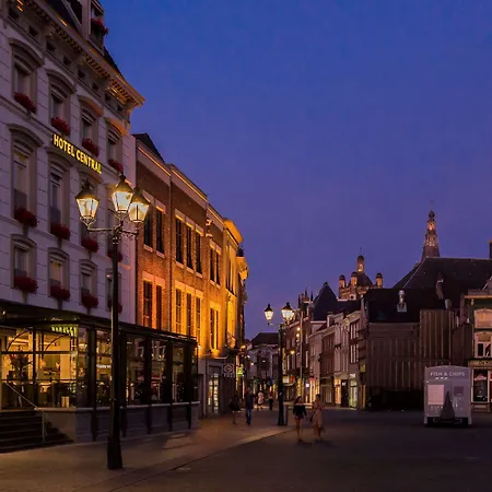 Golden Tulip Otel 's-Hertogenbosch (Den Bosch)