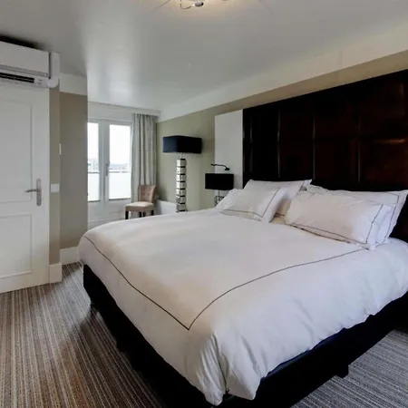 Golden Tulip Hotel