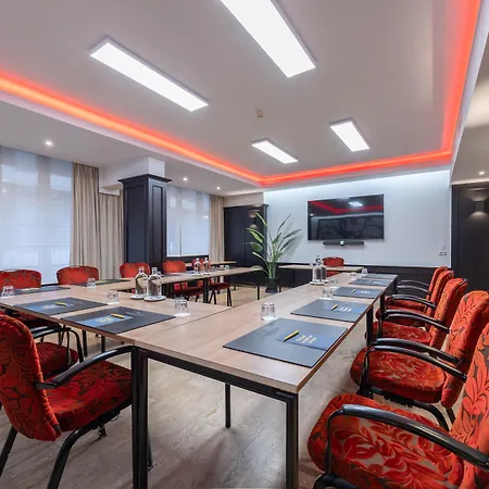 Golden Tulip 4*