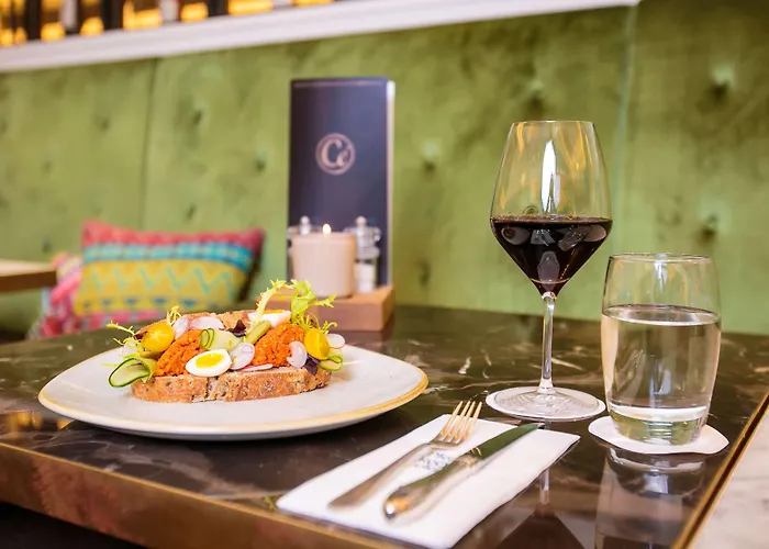 Golden Tulip Hotel 's-Hertogenbosch (Den Bosch)