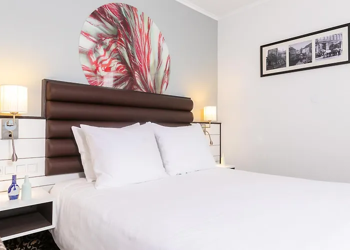 Hotel Golden Tulip 4*