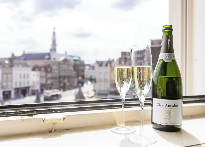 Golden Tulip Szálloda 4*