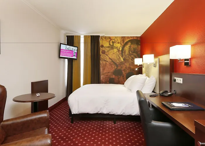 Golden Tulip Hotell 4*